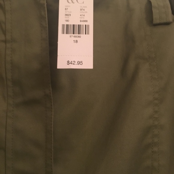 Olive green skirt - Picture 2 of 6